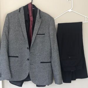 Men’s H & M Casual Suit (M)